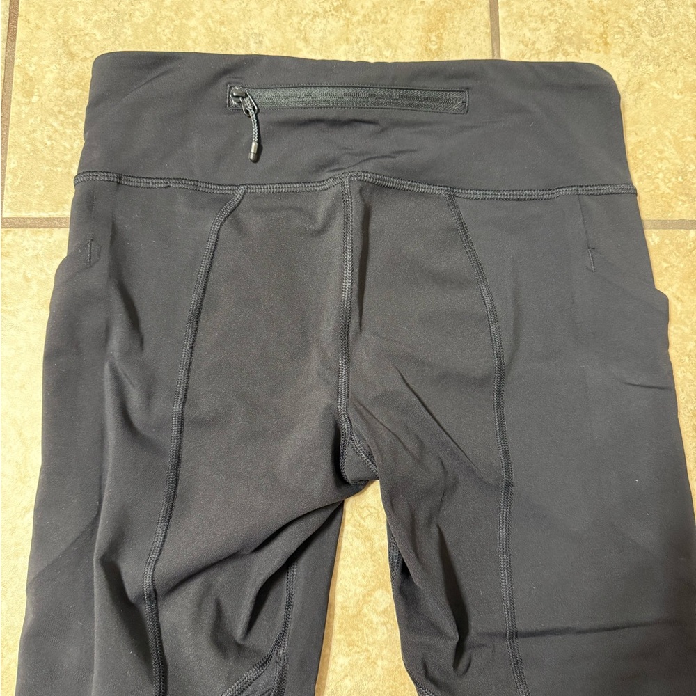 Lululemon Black Cropped Leggings - Picture 7 of 12